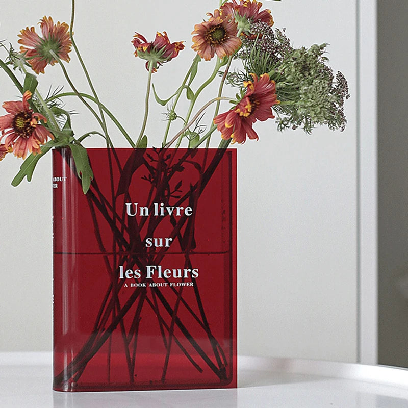 Evasion florale - Vase en acrylique au design livresque